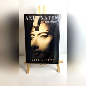 AKHENATEN king of Egypt Hardback Book King Tut